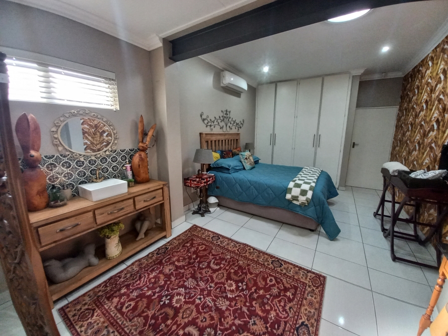 3 Bedroom Property for Sale in Safari Gardens North West